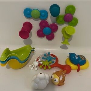 Fat brain toys pipSquigz bath toys and spinners plus more!